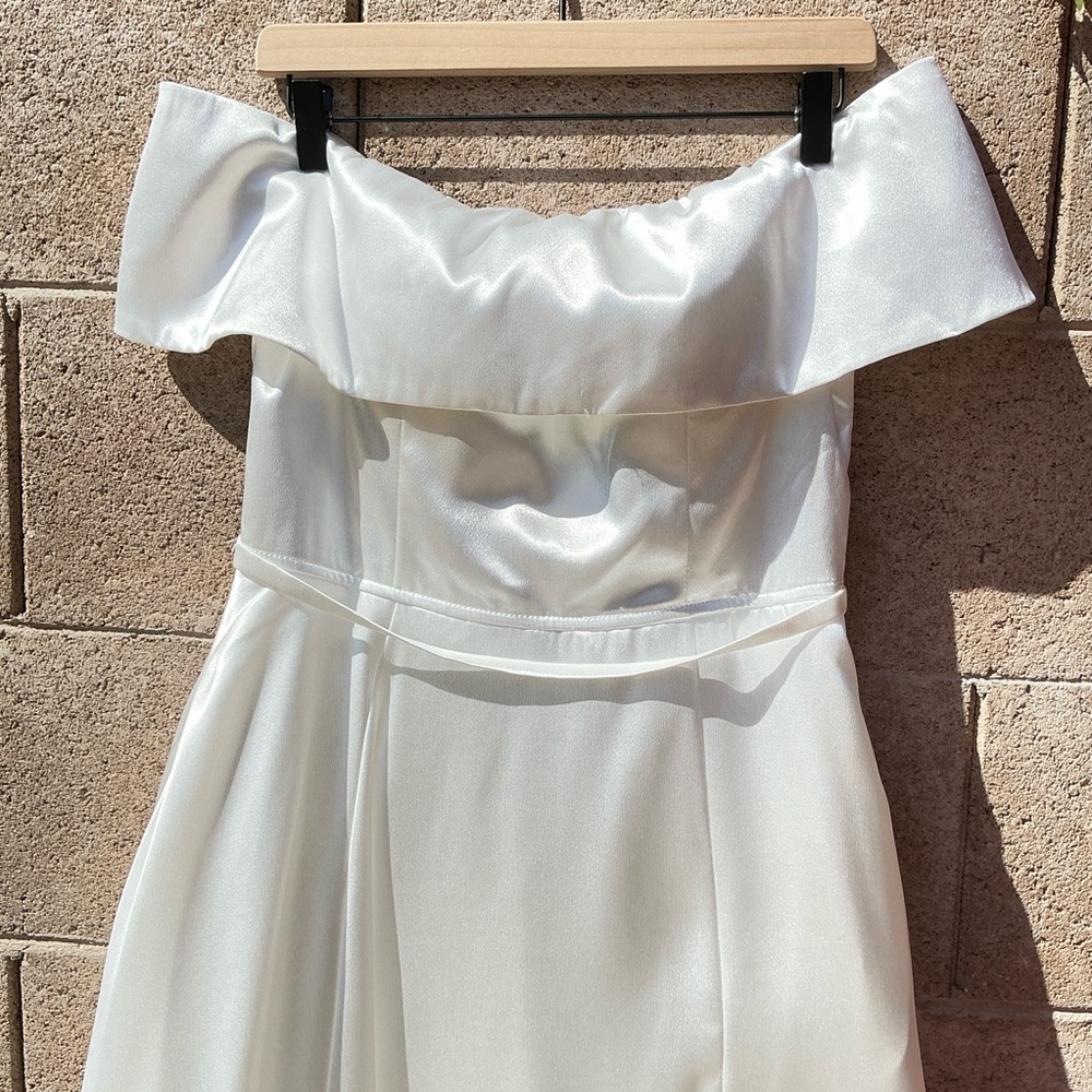 NWOT Lulu’s Greatest Hits Satin Off-the-Shoulder Wedding Maxi Dress Gown Large - Picture 7 of 15